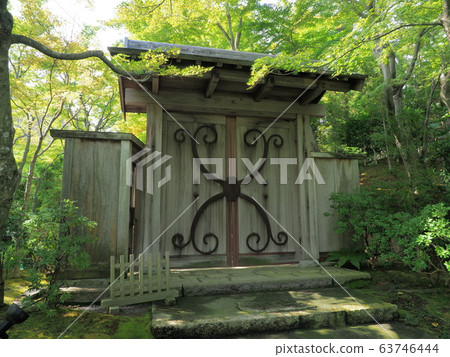 MOA Museum Katagiri Gate in the Tea Garden 63746444
