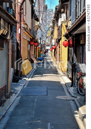 Kyoto Pontocho 63747595