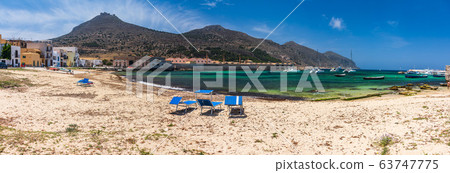 Beach in Favignana Beach in Favignana 63747775