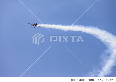 airplane airplane 63747936