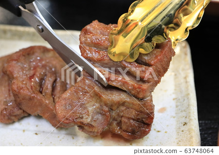 Delicious beef tongue Delicious beef tongue 63748064