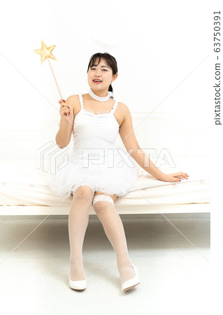 天使角色扮演 天使角色扮演 63750391