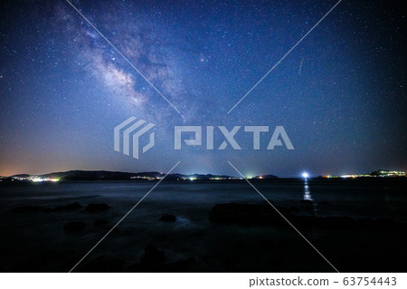 《長崎縣長崎市》五十島的夏日銀河和星空 63754443