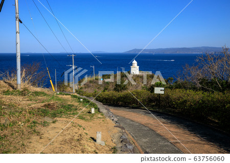 《長崎市長崎市》藍天下的飯島燈塔 63756060