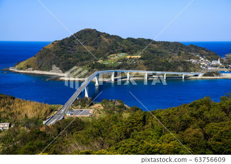 《長崎市長崎市》小y公園展望台的飯島景色 《長崎市長崎市》小y公園展望台的飯島景色 63756609
