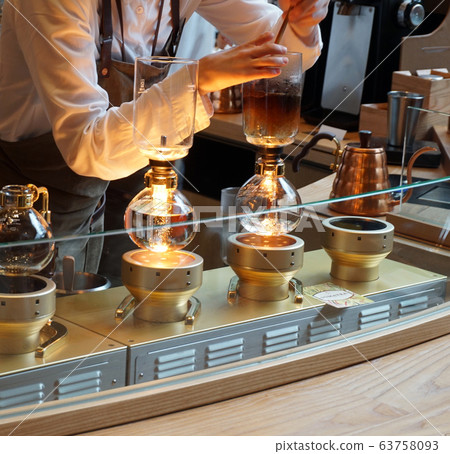Coffee made with siphon Coffee made with siphon 63758093