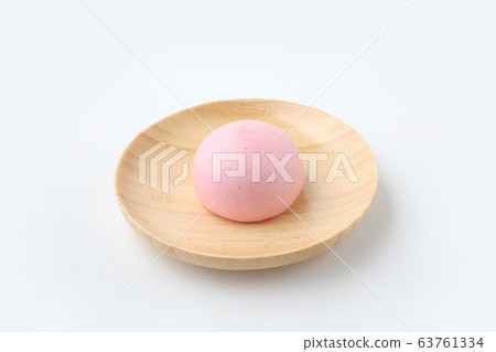 Manju bun Japanese sweets Japanese sweets White background Manju bun Japanese sweets Japanese sweets White background 63761334