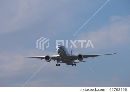 一架飛機 一架飛機 63762566