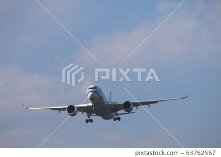 一架飛機 一架飛機 63762567