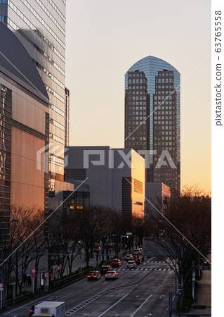 橫濱Minatomirai西邊反射在Keyaki通街 63765558