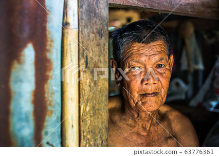 The poor old worker in countryside of Thailand, southeast Asia. The poor old worker in countryside of Thailand, southeast Asia. 63776361