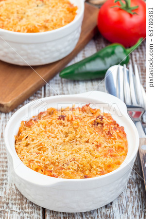 Spicy tomato jalapeno mac and cheese Spicy tomato jalapeno mac and cheese 63780381