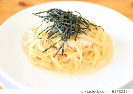 Delicious squid and taraco butter cream sauce pasta Delicious squid and taraco butter cream sauce pasta 63782354