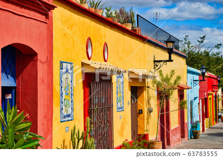 Cityscape of Oaxaca, Mexico 63783555