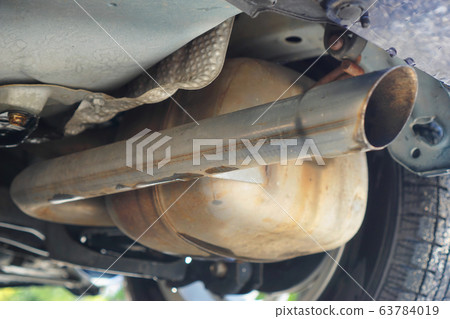 Inspection below Inspection below 63784019