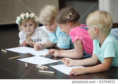 Cute little children drawing at home Cute little children drawing at home 63784652