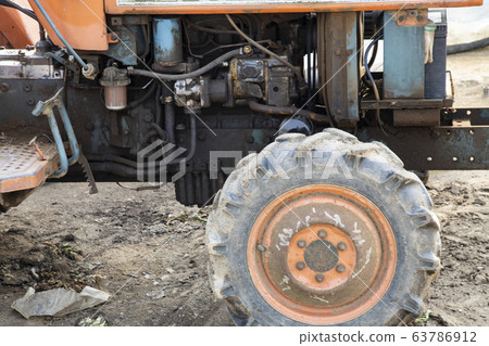 Tractor engine Tractor engine 63786912