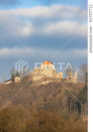 Potstejn ruins in Eastern Bohemia, Czech Republic Potstejn ruins in Eastern Bohemia, Czech Republic 63787712