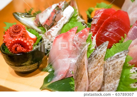 Assorted sashimi Assorted sashimi 63789307