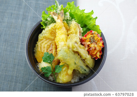 Tendon takeout 63797028