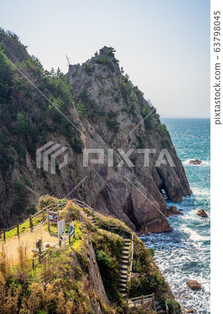Superb view geopark in Tottori prefecture Senuki Matsushima Beautiful Uratomi coast San-in coast national park World geopark Superb view geopark in Tottori prefecture Senuki Matsushima Beautiful Uratomi coast San-in coast national park World geopark 63798045