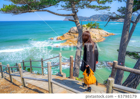 鳥取縣的地理公園絕倫美麗的Urotomi海岸San-in Coast國家公園世界地質公園 鳥取縣的地理公園絕倫美麗的Urotomi海岸San-in Coast國家公園世界地質公園 63798179