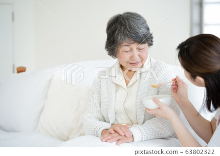 Female Senior Diet assistance Female Senior Diet assistance 63802322