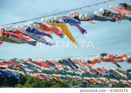許多鯉魚飄帶 63804476