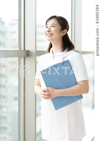 Female Dental Hygienist Portrait Female Dental Hygienist Portrait 63805564