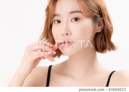 Female beauty young woman Female beauty young woman 63808023