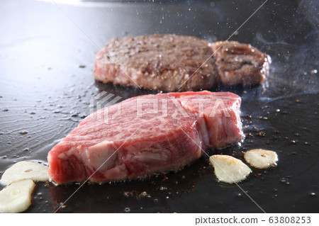 Japanese black beef fillet steak 63808253