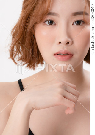 女性美少婦 63808849