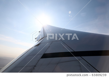 The weather through the window of Hikoki 63809239