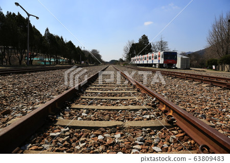 京畿道，楊平郡和古墩站 63809483