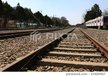 京畿道，楊平郡和古墩站 63809487