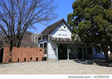 京畿道，楊平郡和古墩站 63809506