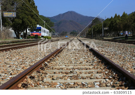 京畿道，楊平郡和古墩站 63809515