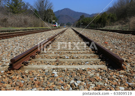 京畿道，楊平郡和古墩站 63809519