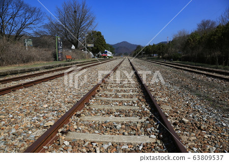 京畿道，楊平郡和古墩站 63809537