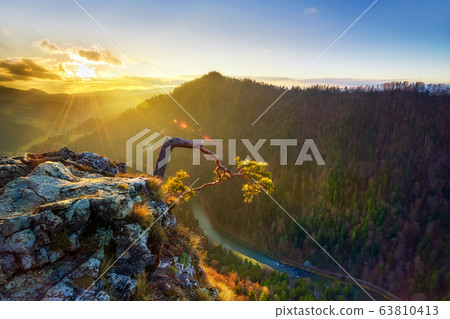 Beautiful sunrise on sokolica hill in polish 63810413