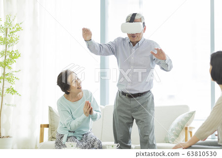 Senior couple VR 63810530