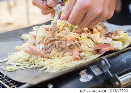 戶外炒麵 63817493