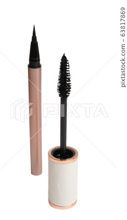 black mascara isolated 63817869
