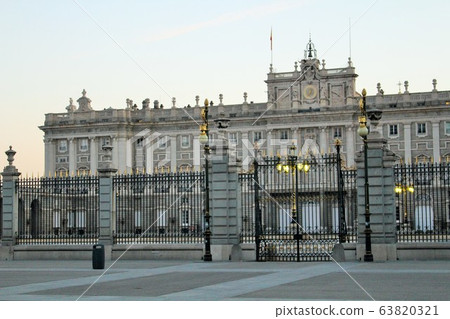 Royal Palace (Spain / Madrid) Royal Palace (Spain / Madrid) 63820321