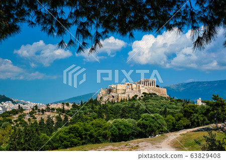 Iconic Parthenon Temple at the Acropolis of Athens, Greece Iconic Parthenon Temple at the Acropolis of Athens, Greece 63829408