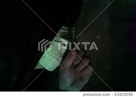 A sick man who gets a virus / masks 63829598