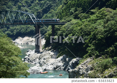 Oboke Railway Bridge Oboke Railway Bridge 63833823