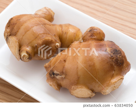 Ginger Ginger 63834050