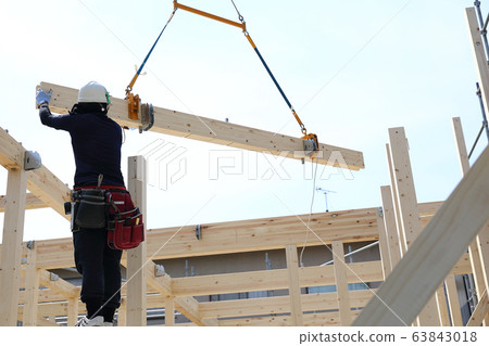 建造新房子的工匠 63843018