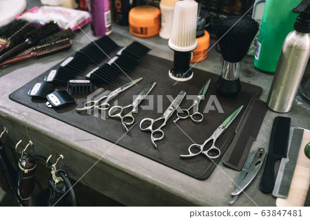 Tools for cutting hair with scissors, hair brush 63847481